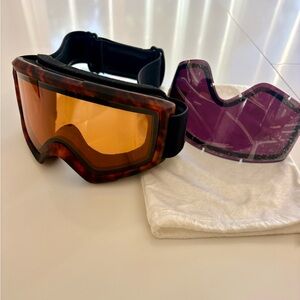 Anon. Men’s tortoise snowboard goggles